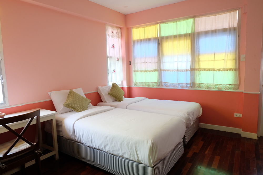 Udee Cozy Bed & Breakfast Чиангмай Екстериор снимка